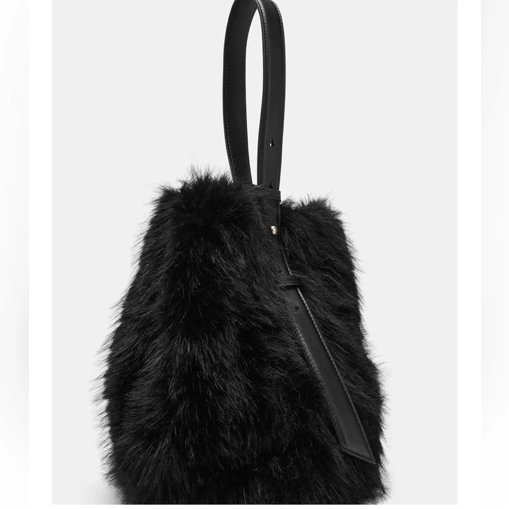 TREND NEW ! ZARA LUXURY FAUX FUR BAG